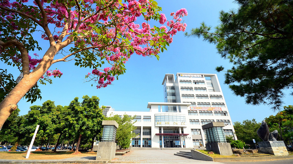  Chào Mừng Tân Sinh Viên Trường Đại Học Khoa Học Và Công Nghệ Nam Khai